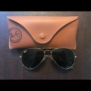 Ray-Ban Classic Gold Aviators